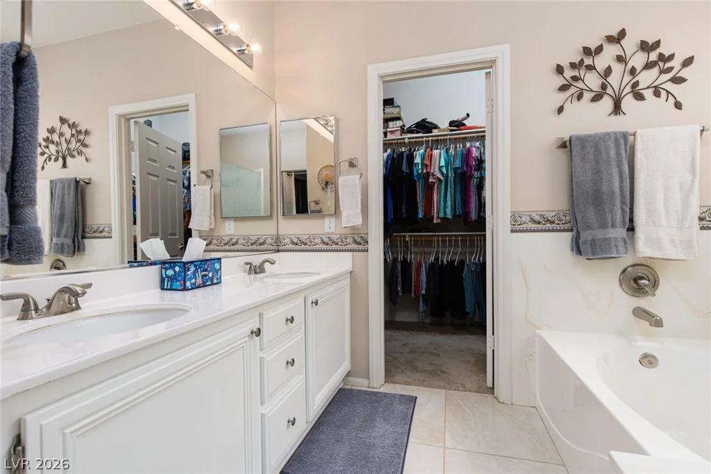 10713 Glen Ellyn, Las Vegas, NV 89144