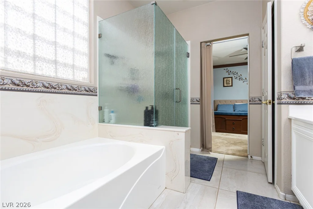 10713 Glen Ellyn, Las Vegas, NV 89144