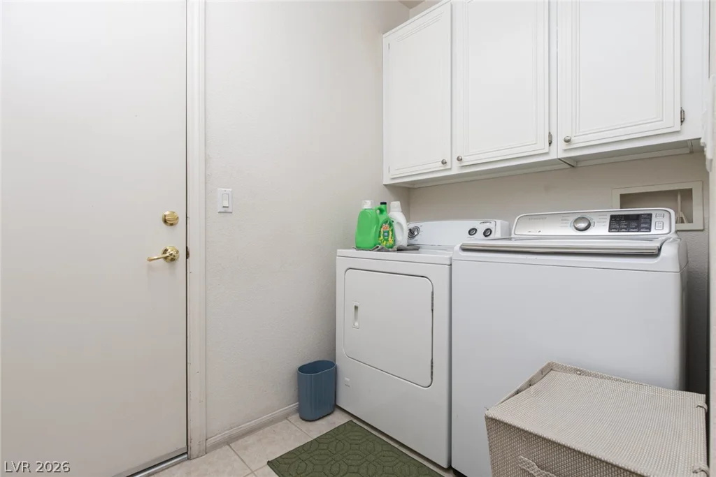 10713 Glen Ellyn, Las Vegas, NV 89144