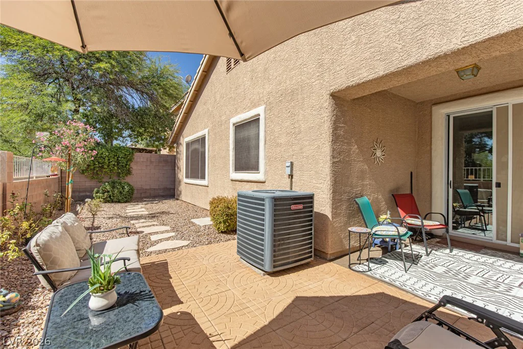 10713 Glen Ellyn, Las Vegas, NV 89144