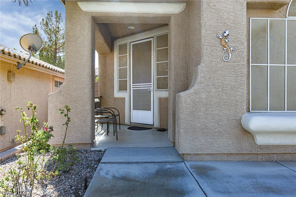 10713 Glen Ellyn, Las Vegas, NV 89144