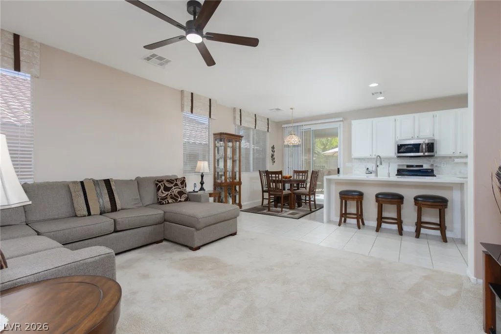 10713 Glen Ellyn, Las Vegas, NV 89144