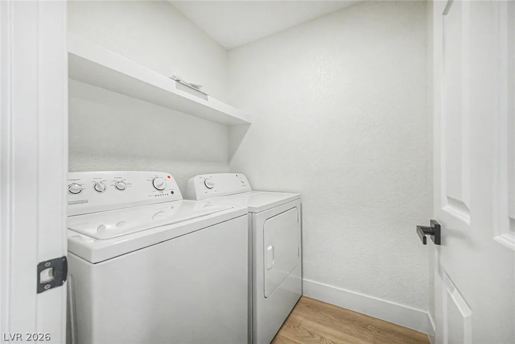 9812 Eagle Rock, Las Vegas, NV 89117