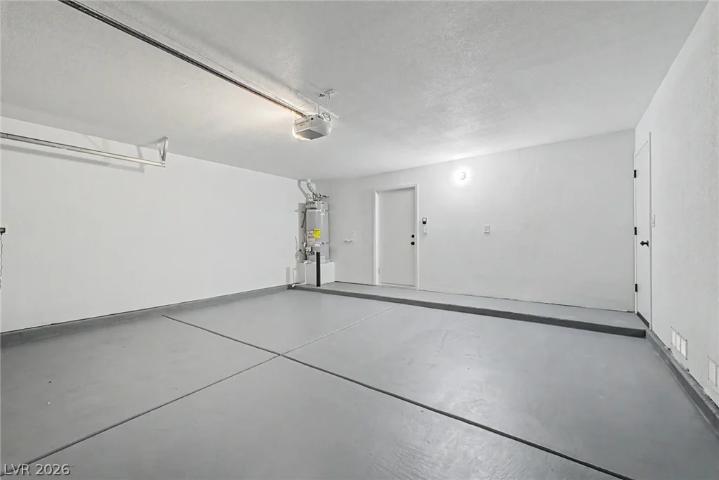 9812 Eagle Rock, Las Vegas, NV 89117