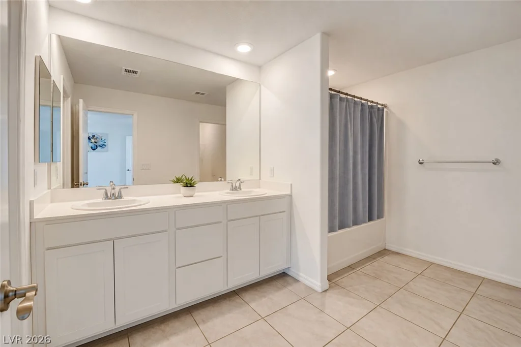 8085 Texas Hills, Las Vegas, NV 89113