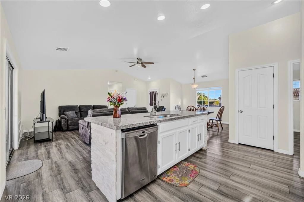 720 Indian Wells, Pahrump, NV 89060