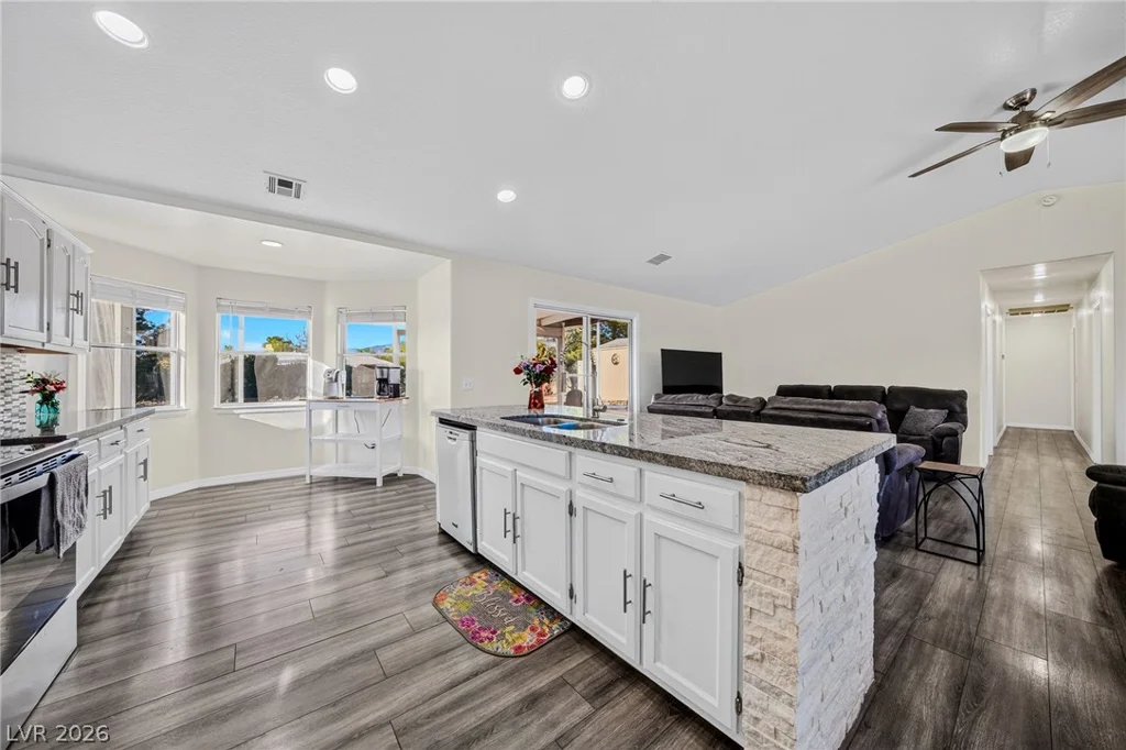 720 Indian Wells, Pahrump, NV 89060