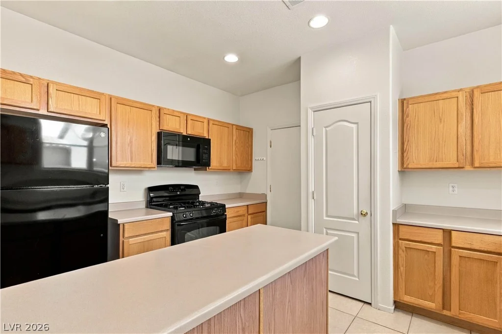 8861 Salvestrin Point, Las Vegas, NV 89148