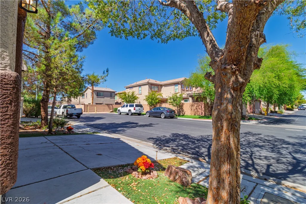 8861 Salvestrin Point, Las Vegas, NV 89148