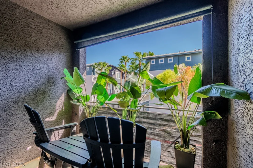 9050 Tropicana, Las Vegas, NV 89147