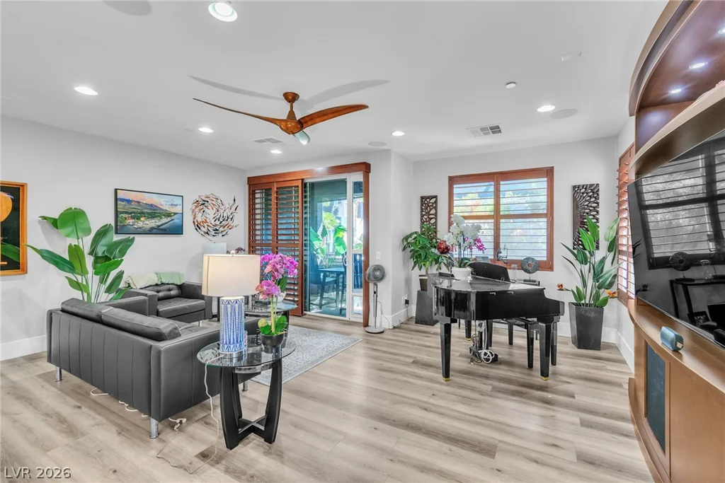 9050 Tropicana, Las Vegas, NV 89147