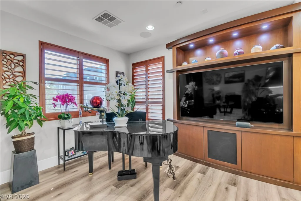 9050 Tropicana, Las Vegas, NV 89147