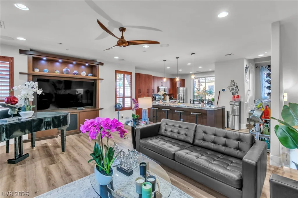 9050 Tropicana, Las Vegas, NV 89147