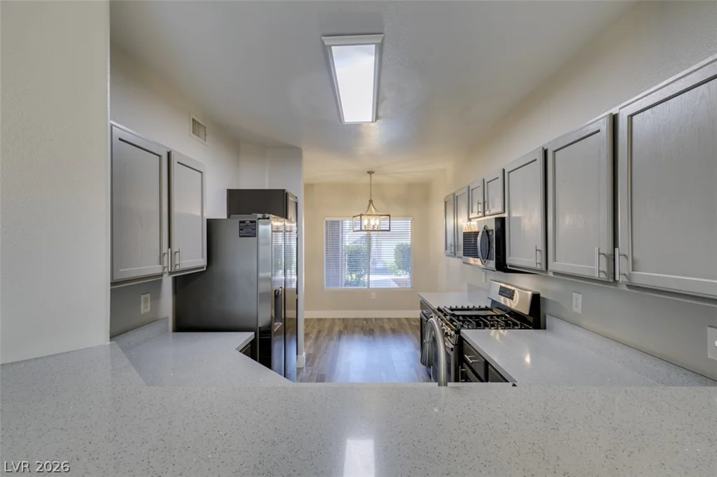 2001 Jade Creek, Las Vegas, NV 89117