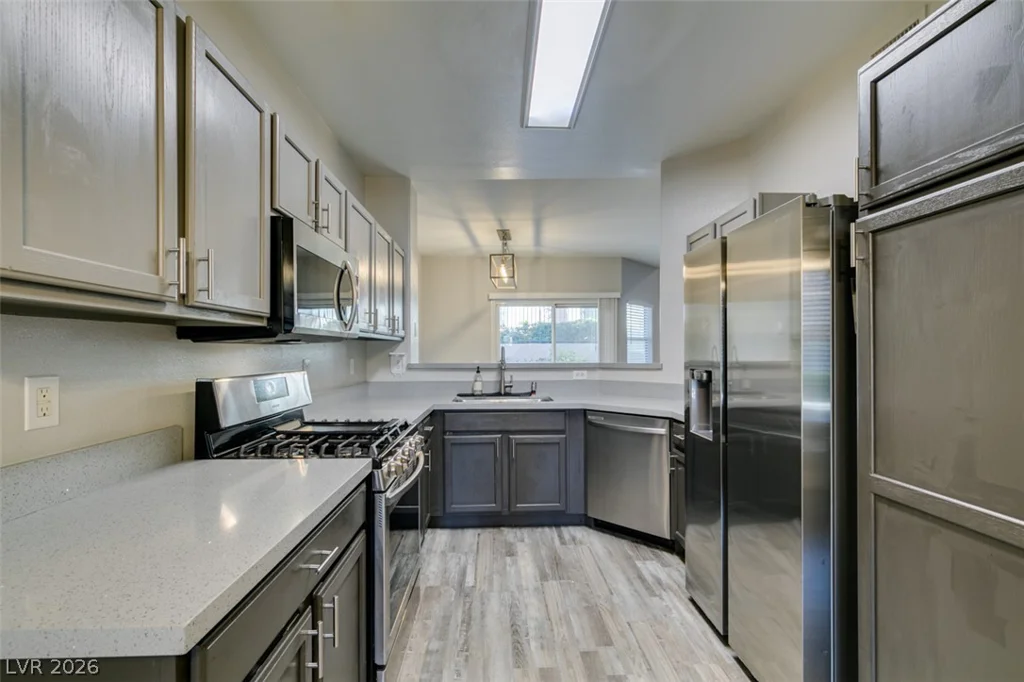 2001 Jade Creek, Las Vegas, NV 89117