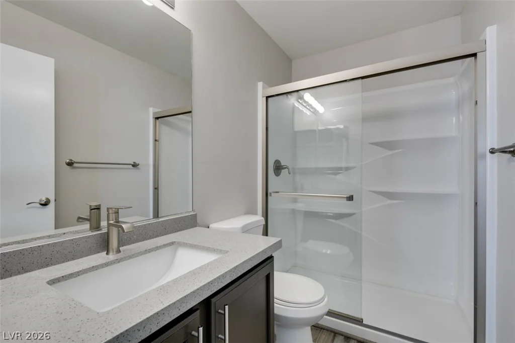 2001 Jade Creek, Las Vegas, NV 89117