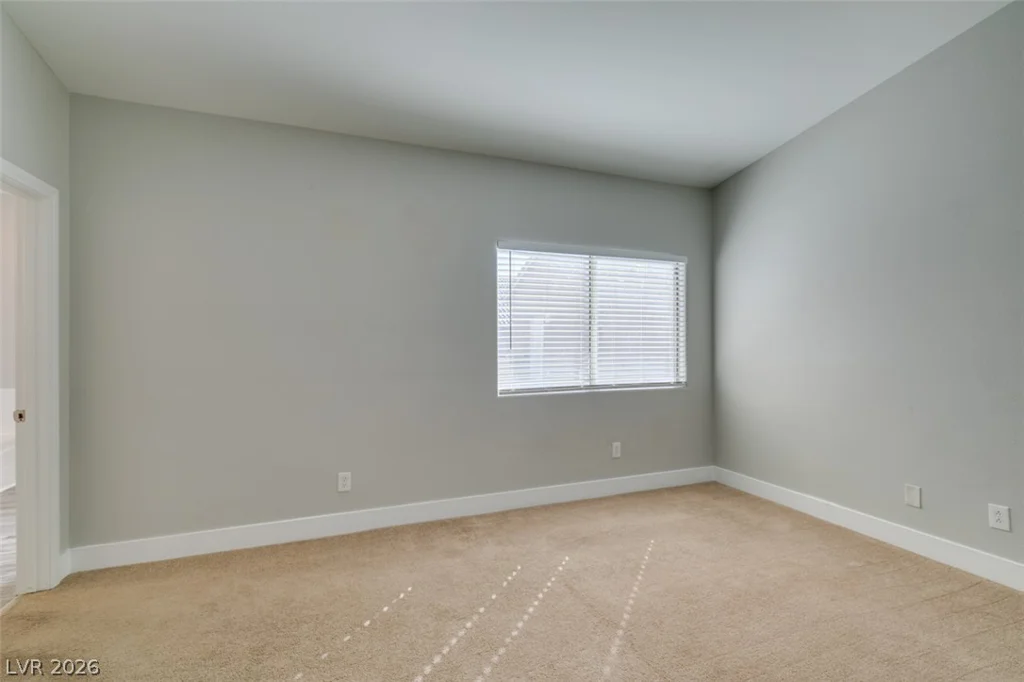 2001 Jade Creek, Las Vegas, NV 89117