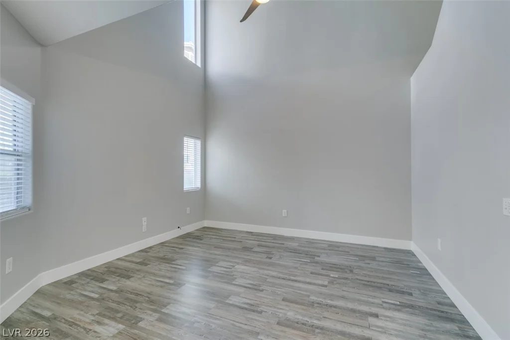 2001 Jade Creek, Las Vegas, NV 89117