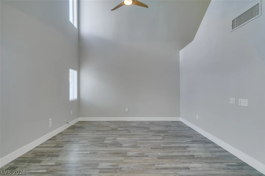 2001 Jade Creek, Las Vegas, NV 89117