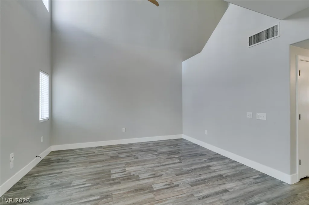 2001 Jade Creek, Las Vegas, NV 89117