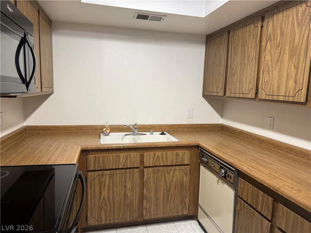 1036 Willow Tree, Las Vegas, NV 89128