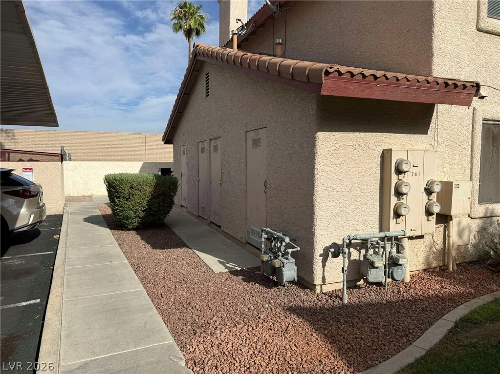 761 Rock Springs, Las Vegas, NV 89128