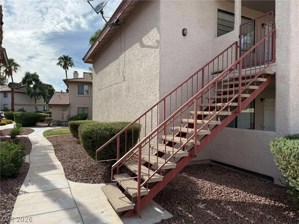 761 Rock Springs, Las Vegas, NV 89128