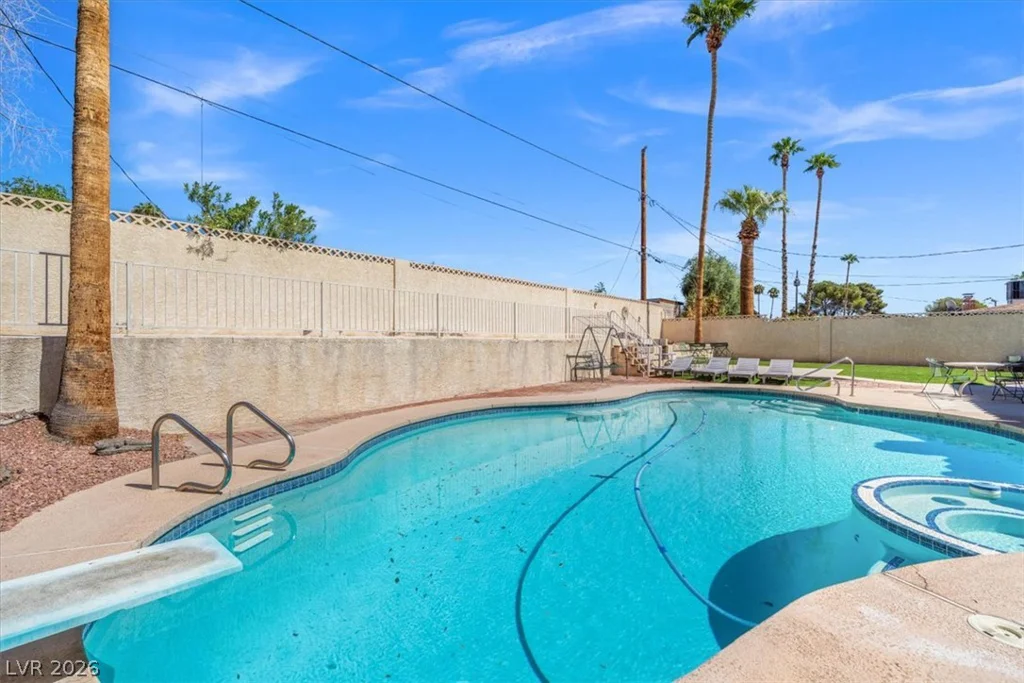 3684 Cherokee, Las Vegas, NV 89121