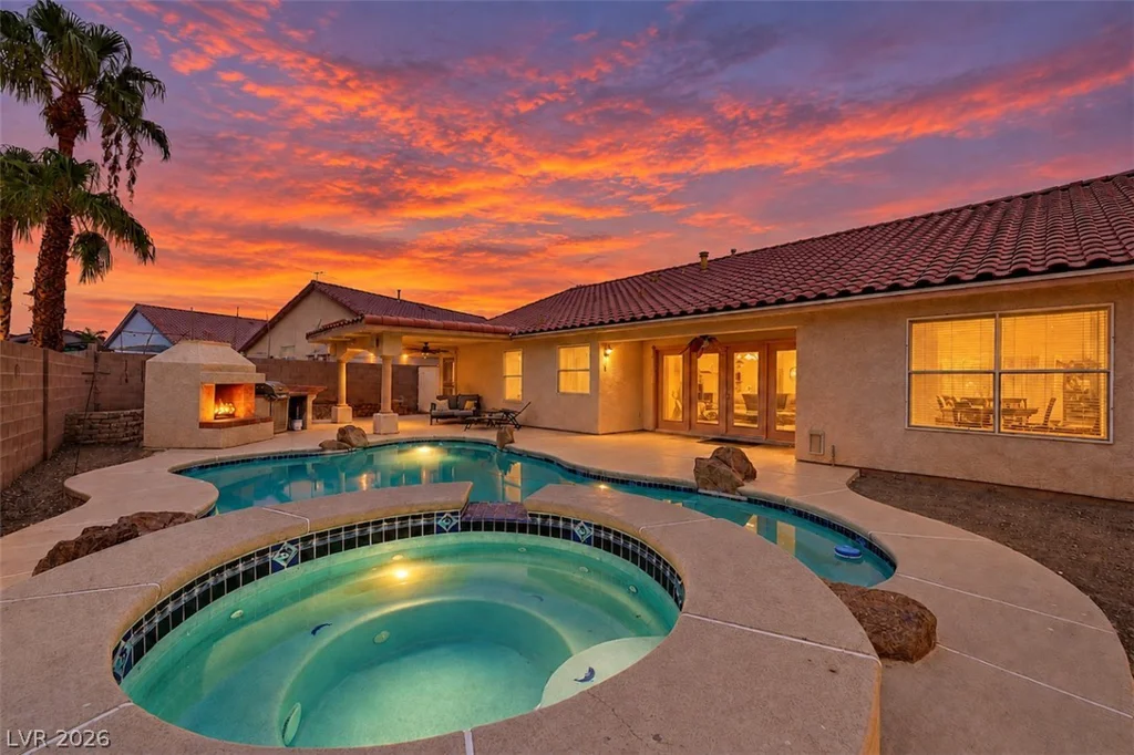 1221 Blazing Sand, Las Vegas, NV 89110