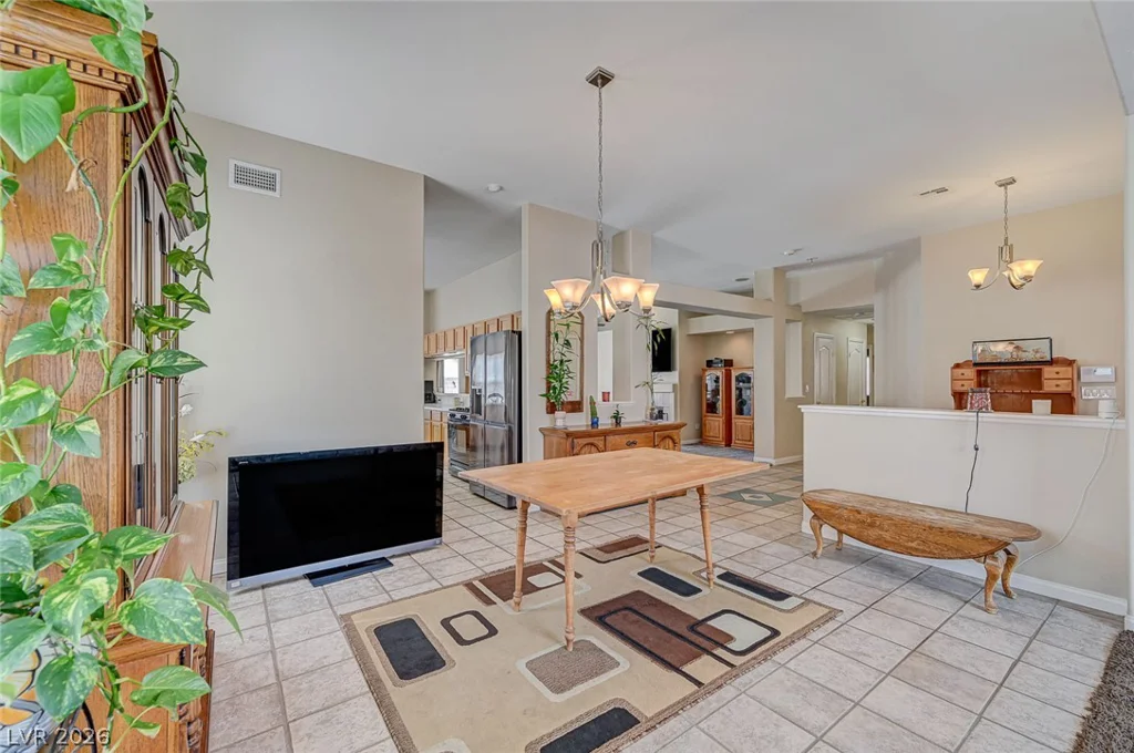 1221 Blazing Sand, Las Vegas, NV 89110