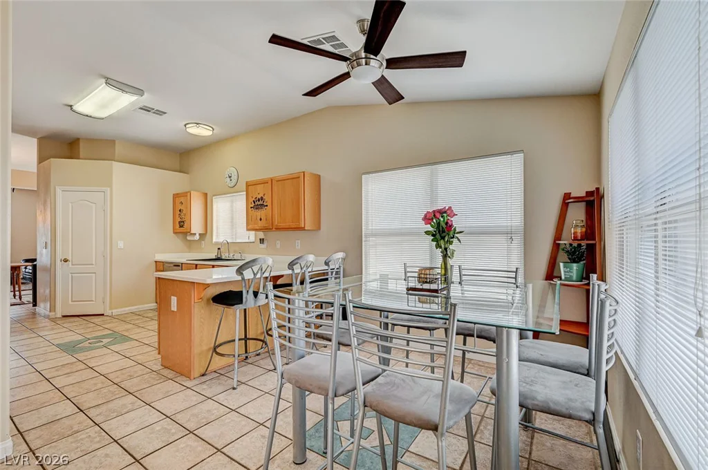 1221 Blazing Sand, Las Vegas, NV 89110