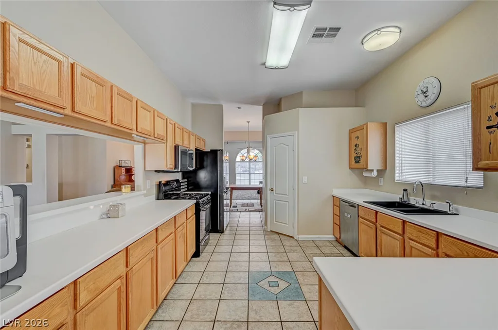 1221 Blazing Sand, Las Vegas, NV 89110