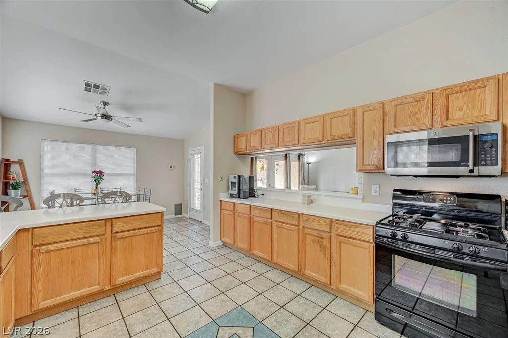 1221 Blazing Sand, Las Vegas, NV 89110