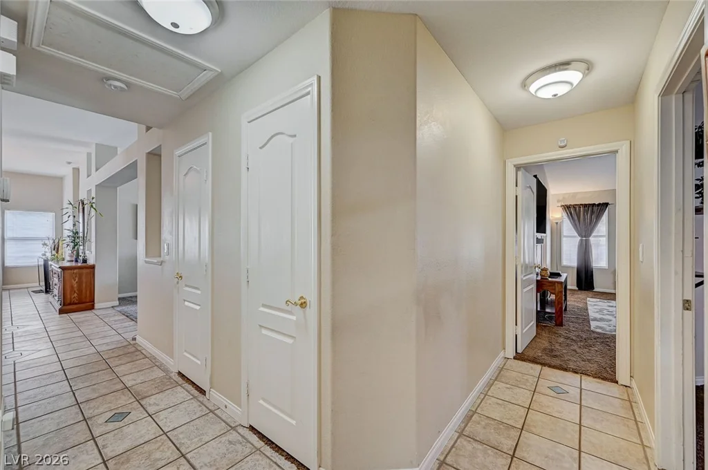 1221 Blazing Sand, Las Vegas, NV 89110