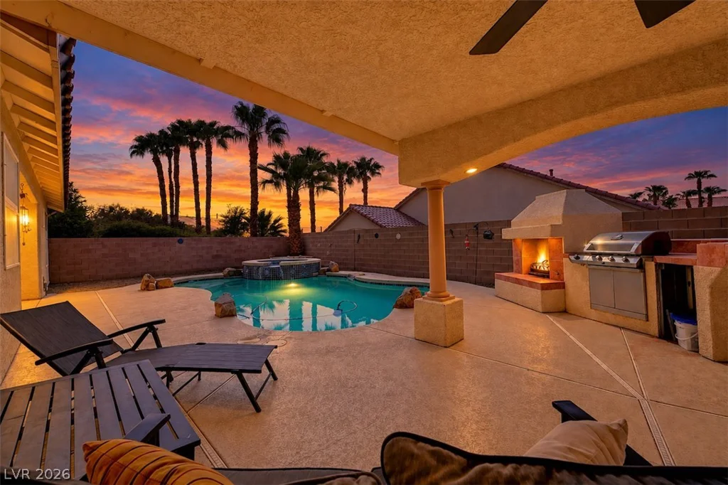 1221 Blazing Sand, Las Vegas, NV 89110
