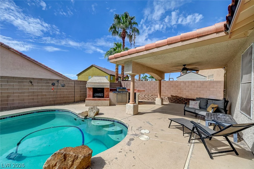 1221 Blazing Sand, Las Vegas, NV 89110