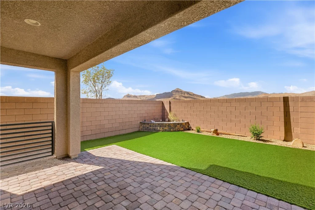 10593 Giant Cardon, Las Vegas, NV 89179