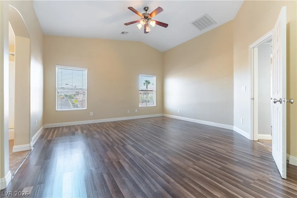 9010 Mossy Hollow, Las Vegas, NV 89149