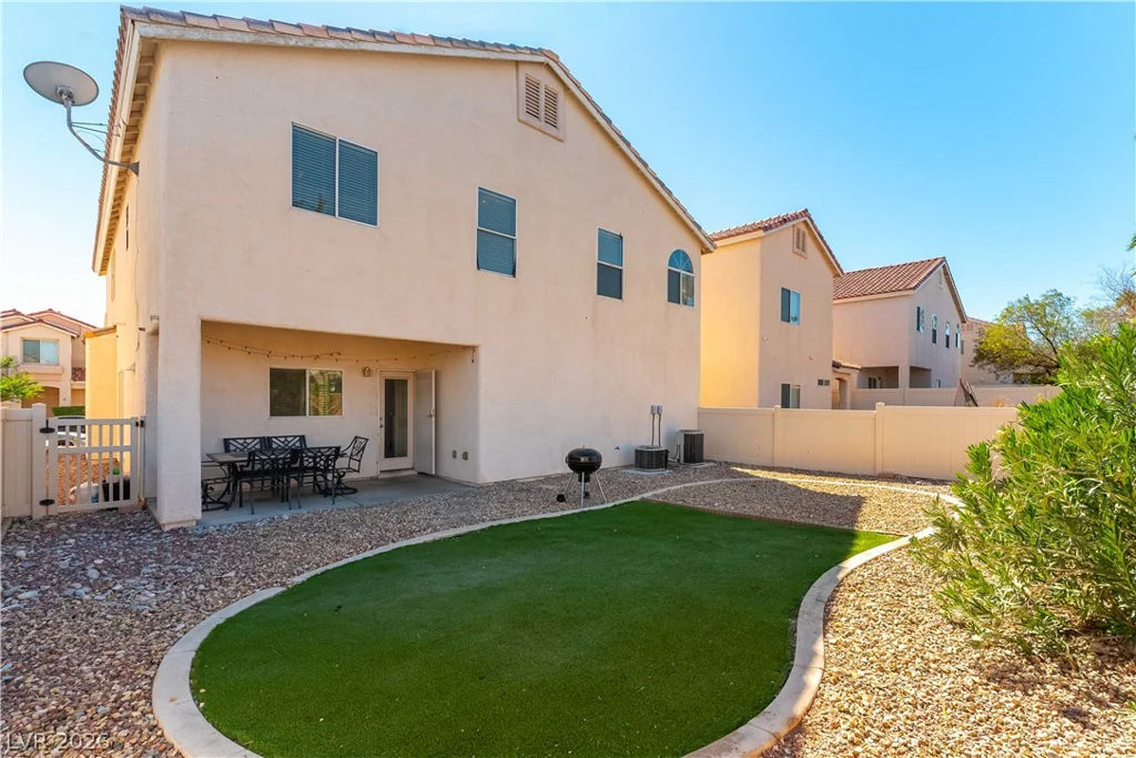 9010 Mossy Hollow, Las Vegas, NV 89149