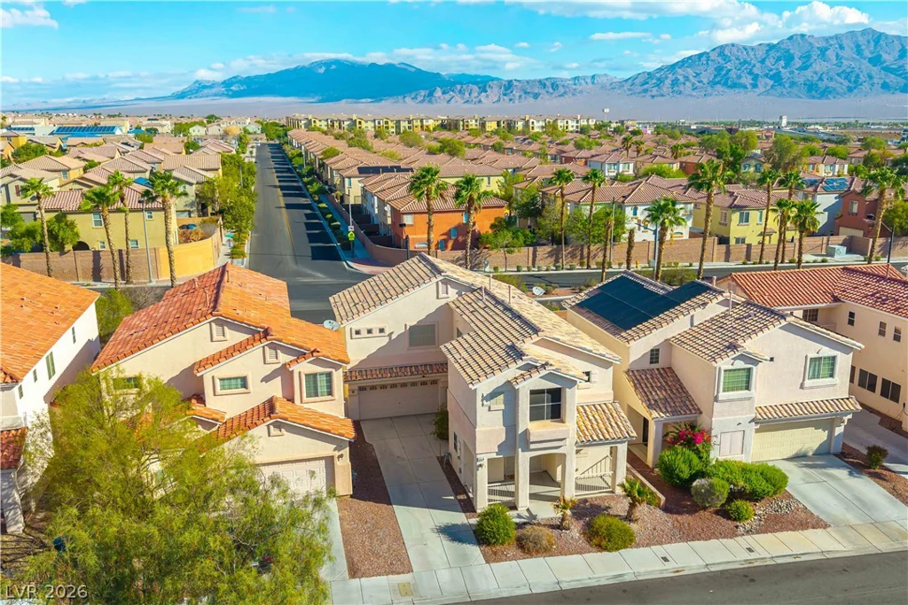 9010 Mossy Hollow, Las Vegas, NV 89149