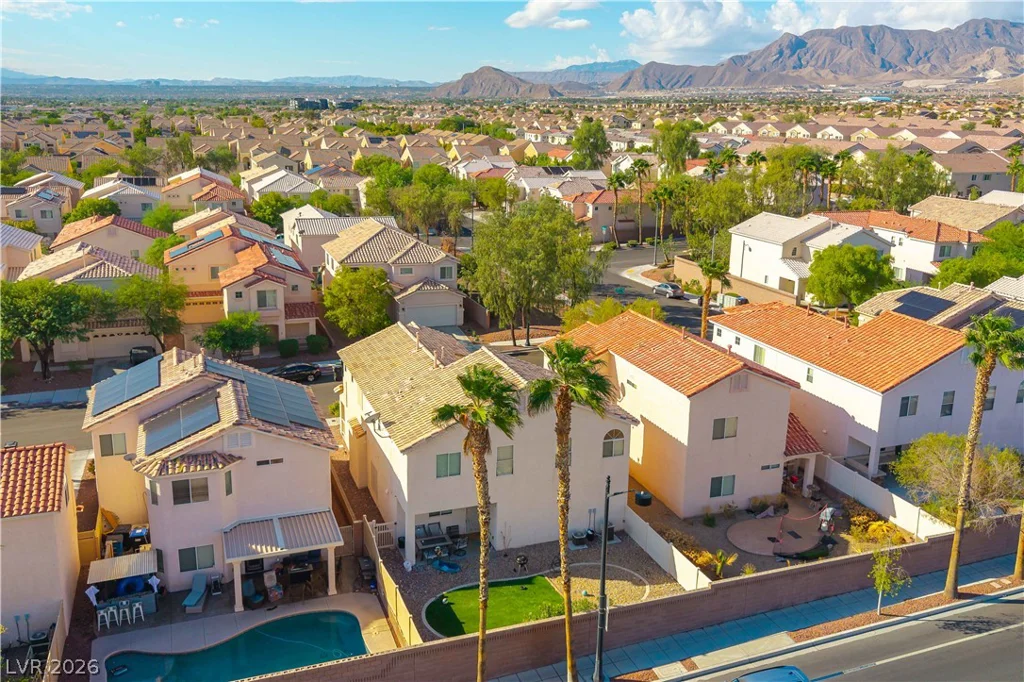 9010 Mossy Hollow, Las Vegas, NV 89149