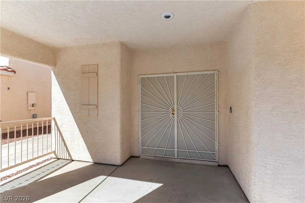 9010 Mossy Hollow, Las Vegas, NV 89149