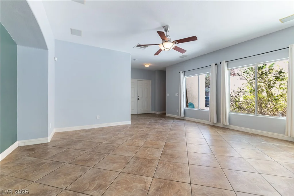 9010 Mossy Hollow, Las Vegas, NV 89149