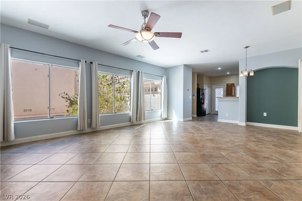 9010 Mossy Hollow, Las Vegas, NV 89149