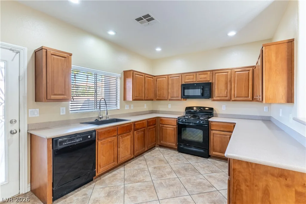 9010 Mossy Hollow, Las Vegas, NV 89149