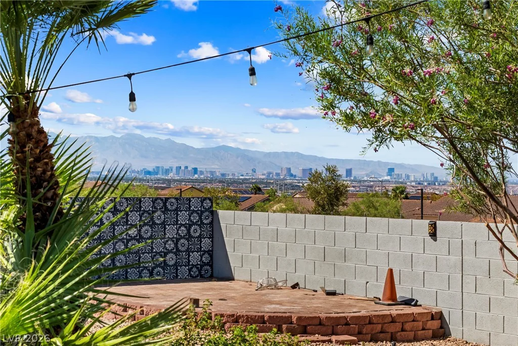 424 Waterwheel Falls, Henderson, NV 89015