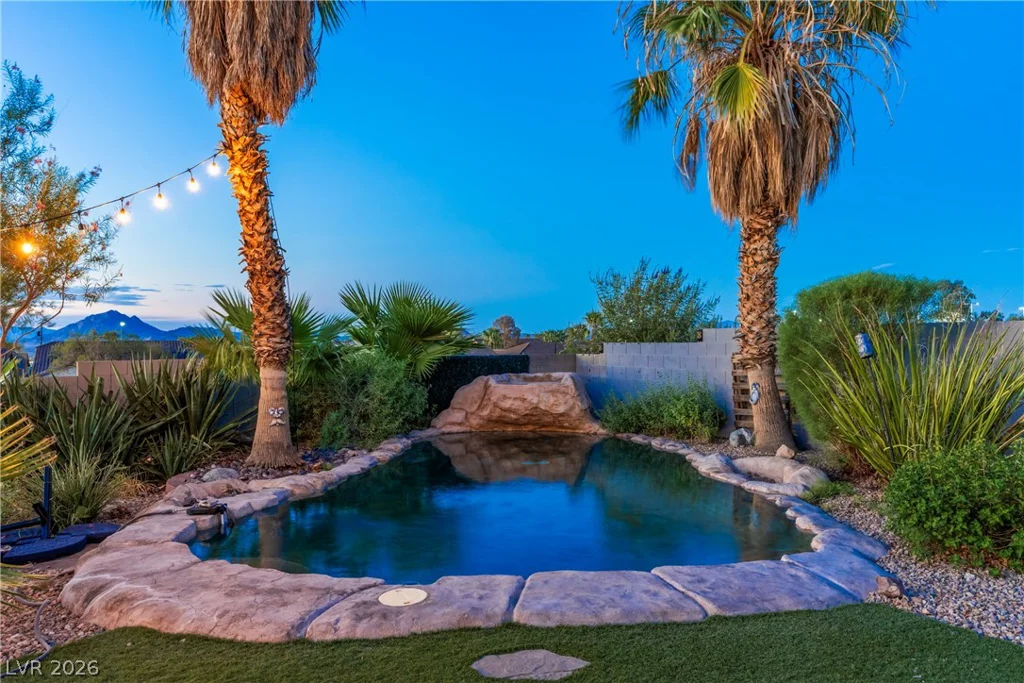 424 Waterwheel Falls, Henderson, NV 89015