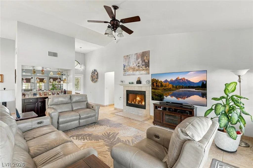 5605 Little Doe, Las Vegas, NV 89130