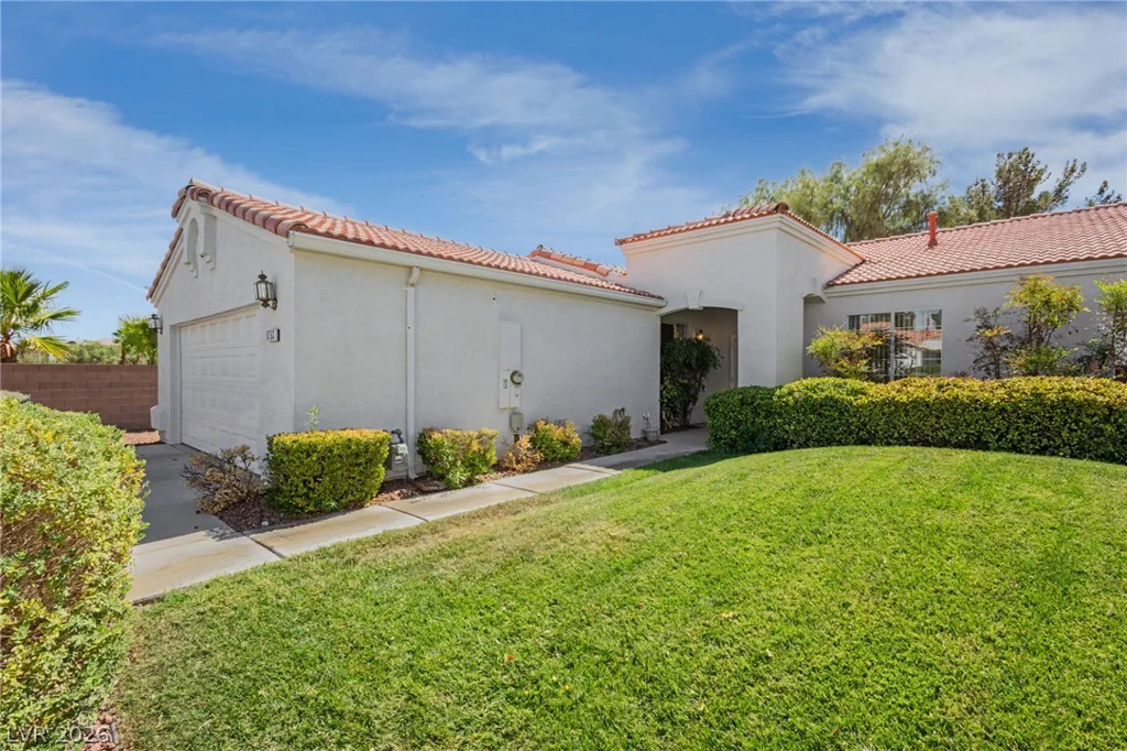 8753 Reef Island, Las Vegas, NV 89147