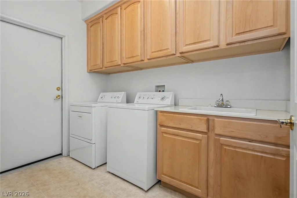 8753 Reef Island, Las Vegas, NV 89147